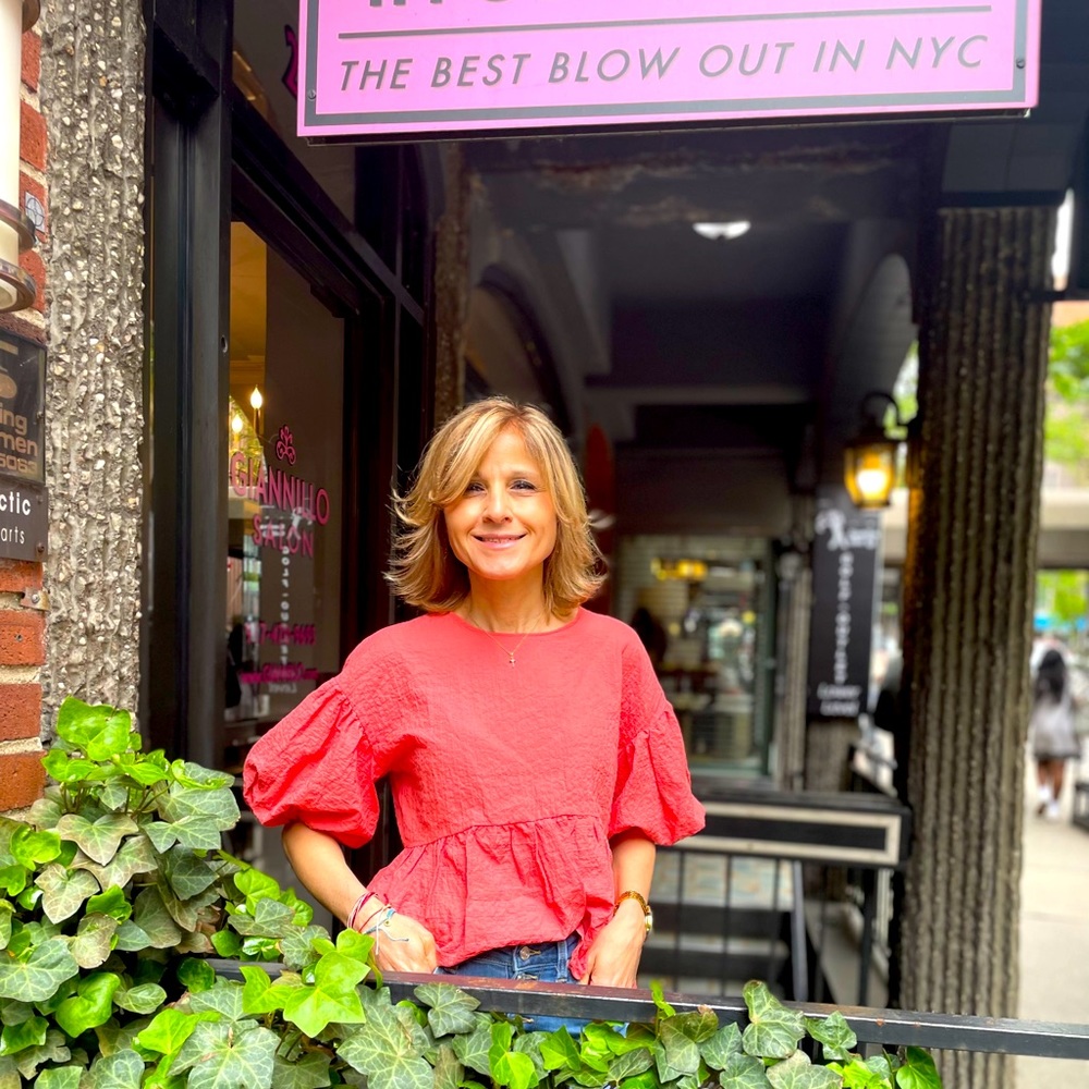 Meet your Posher, Cara